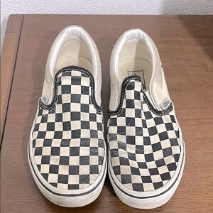 Checkered Vans - Kids size 2 🖤